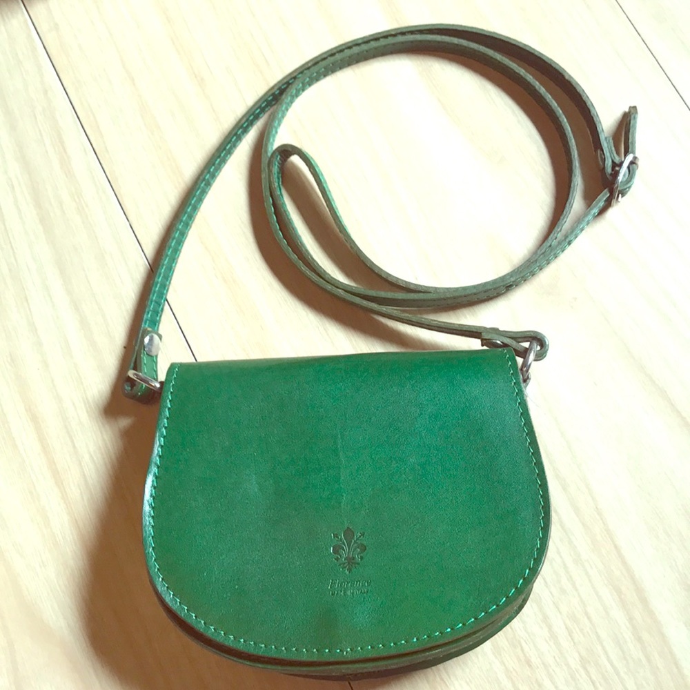 🌈♥️💚Italian leather cross body bag🌈❤️💚 NWT